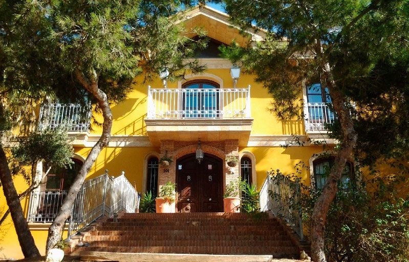 GRAN FINCA DE 12947 METROS CUADRADOS CON CASA DE LUJO