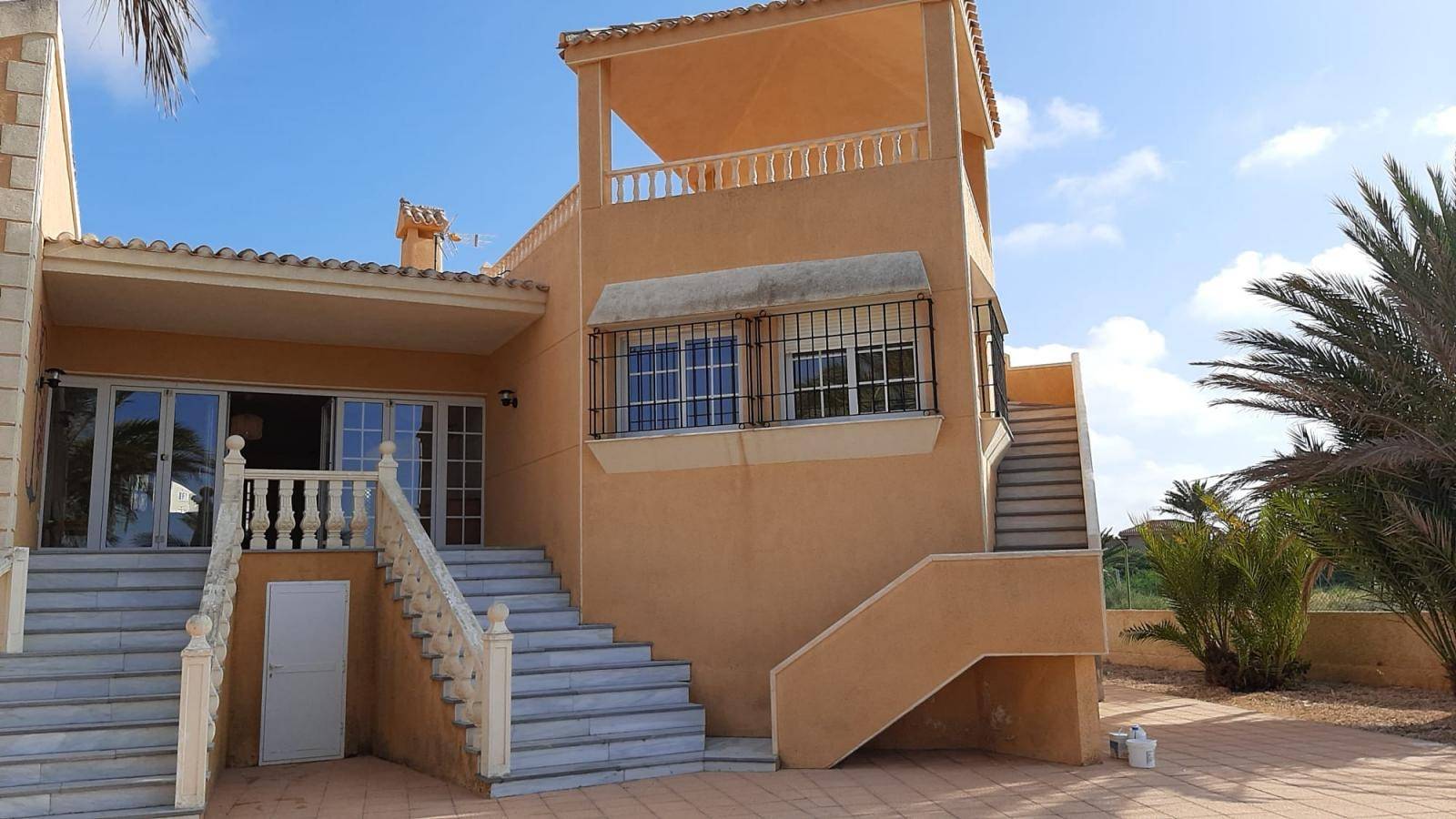 LUKSUS VILLA MED FORTØJNING TIL BÅD I LA MANGA DEL MAR MENOR