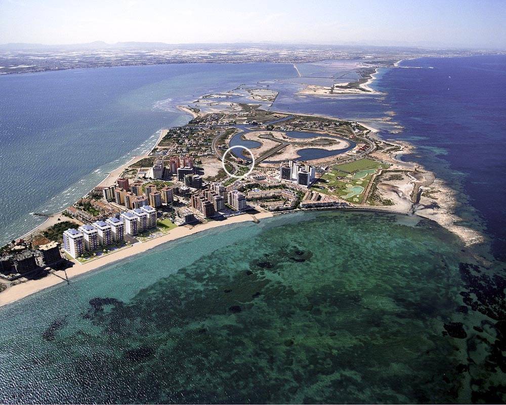 VILA DE LUXE AMB AMARRE PER A VAIXELL A LA MÀNIGA DEL MAR MENOR