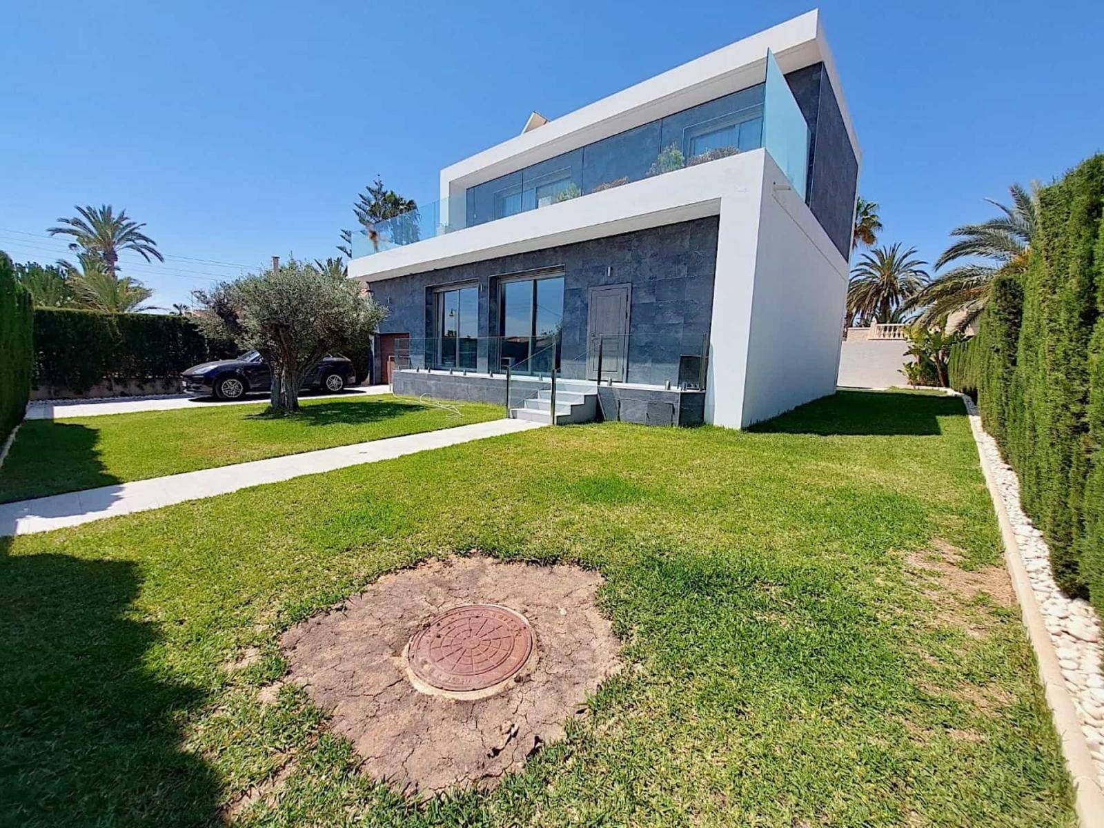 CHALET INDÉPENDANT DE LUXE DANS L'URBANISATION DE LOS ANGELES