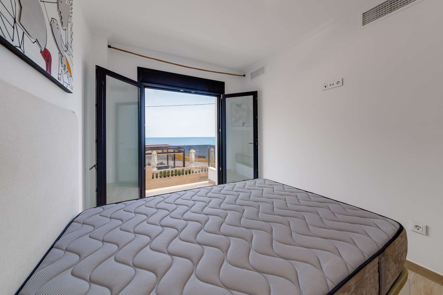 EXCLUSIVA VILLA FRENTE AL MAR CON PISCINA PRIVADA, JACUZZI Y VISTAS PANORÁMICAS EN LA MATA