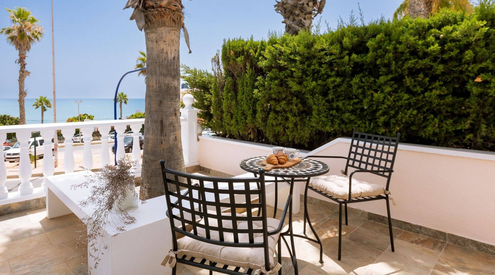 BELLE VILLA AVEC VUE SPECTACULAIRE SUR LA MER À TORRE DEL MORO 1ÈRE LIGNE