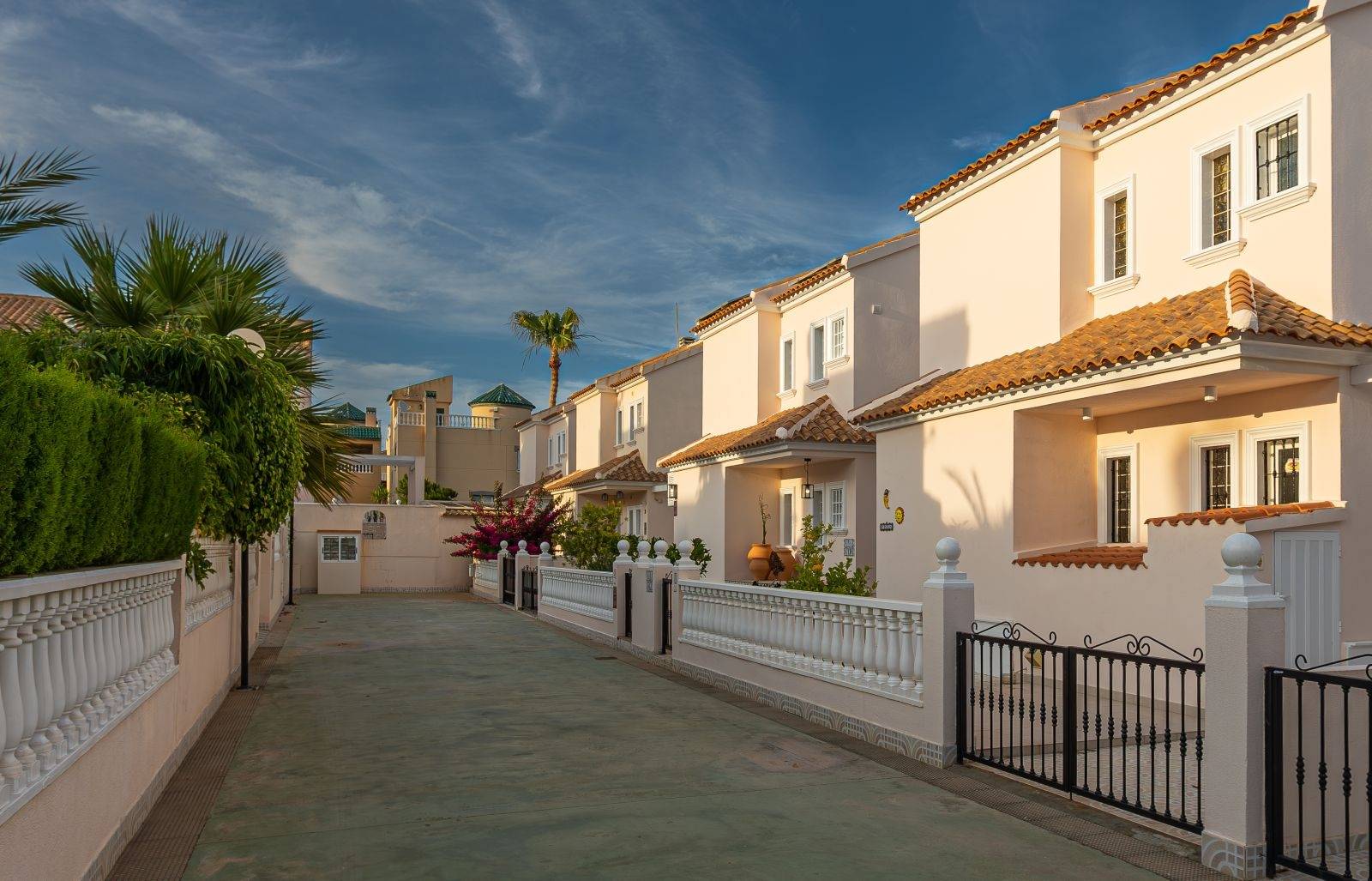 BELLE VILLA AVEC VUE SPECTACULAIRE SUR LA MER À TORRE DEL MORO 1ÈRE LIGNE