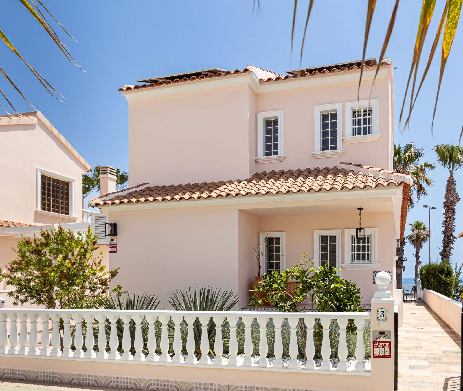 BELLE VILLA AVEC VUE SPECTACULAIRE SUR LA MER À TORRE DEL MORO 1ÈRE LIGNE