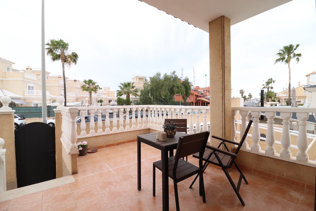 Villa til salg i Orihuela Costa