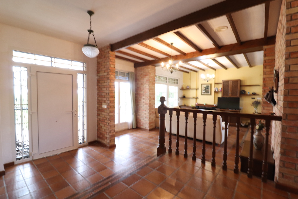 DETACHED VILLA WITH LARGE PLOT IN MIL PALMERAS