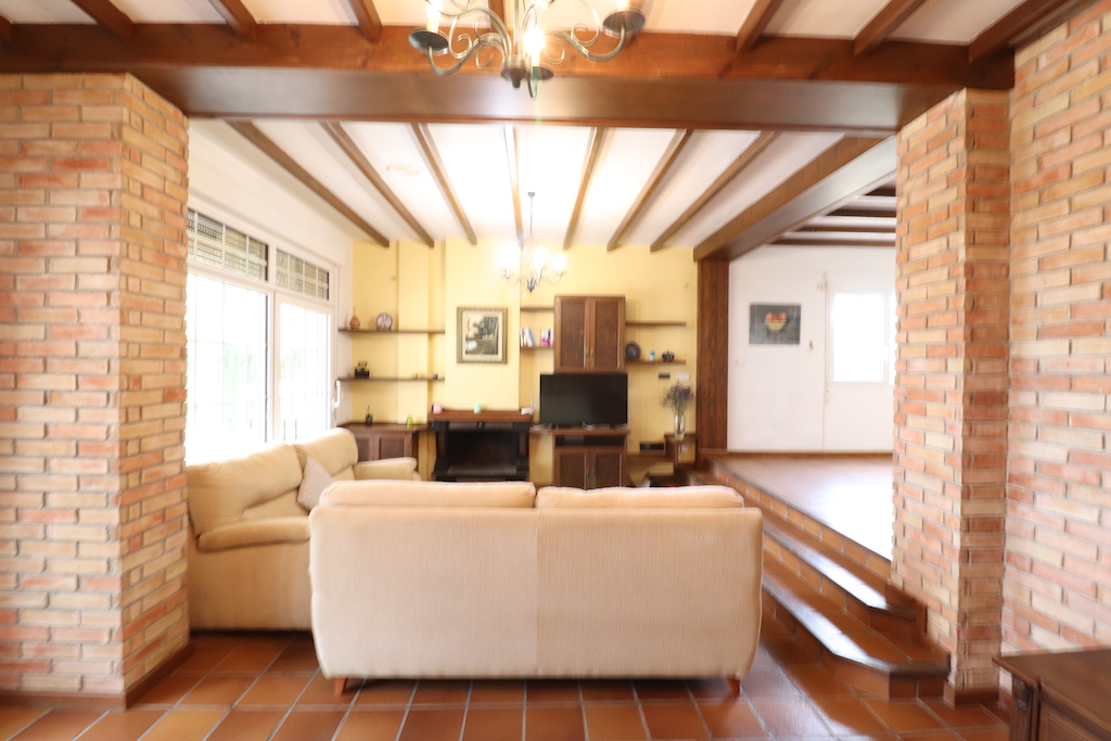 DETACHED VILLA WITH LARGE PLOT IN MIL PALMERAS