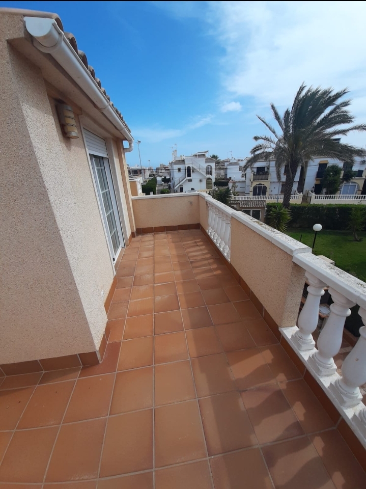 Duplex te koop in Aguas Nuevas (Torrevieja)