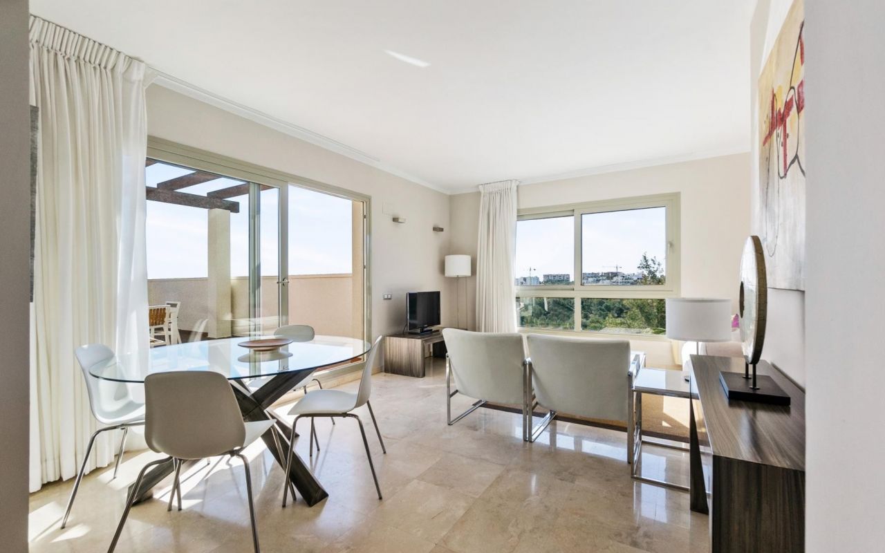 ELEGANT PENTHOUSE TIL SALG I LAS COLINAS GOLF & COUNTRY CLUB, ORIHUELA COSTA