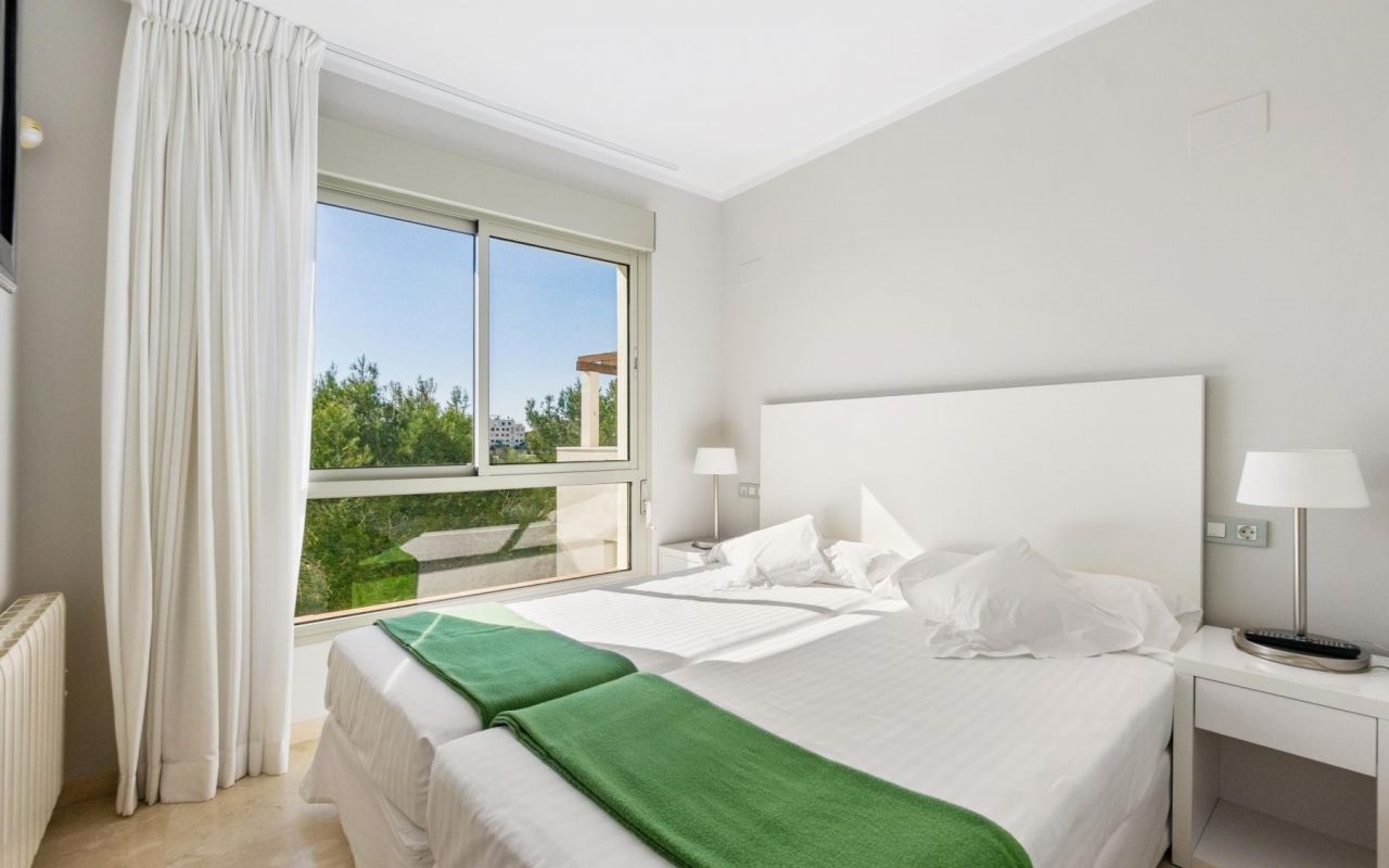 ELEGANTES PENTHOUSE ZUM VERKAUF IN LAS COLINAS GOLF & COUNTRY CLUB, ORIHUELA COSTA