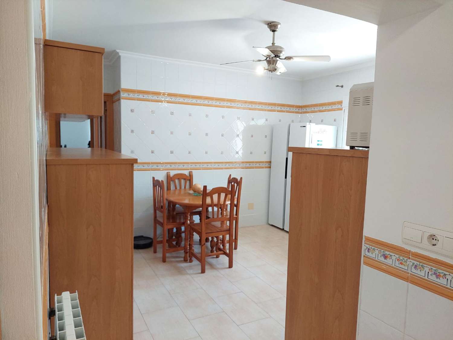 CHALET INDEPENDIENTE EN ESQUINA RECIÉN REFORMADO EN MUTXAMEL