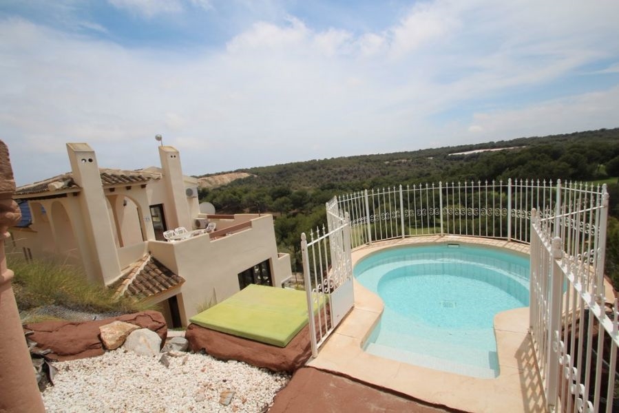 PENTHOUSE À LAS RAMBLAS AVEC VUE IMPRENABLE SUR LE TERRAIN DE GOLF ET LA MER