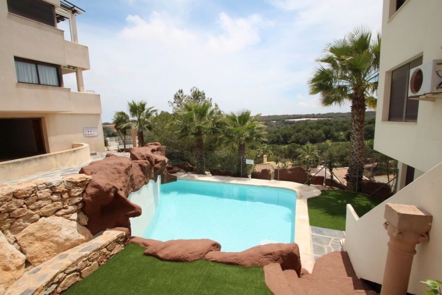 PENTHOUSE À LAS RAMBLAS AVEC VUE IMPRENABLE SUR LE TERRAIN DE GOLF ET LA MER