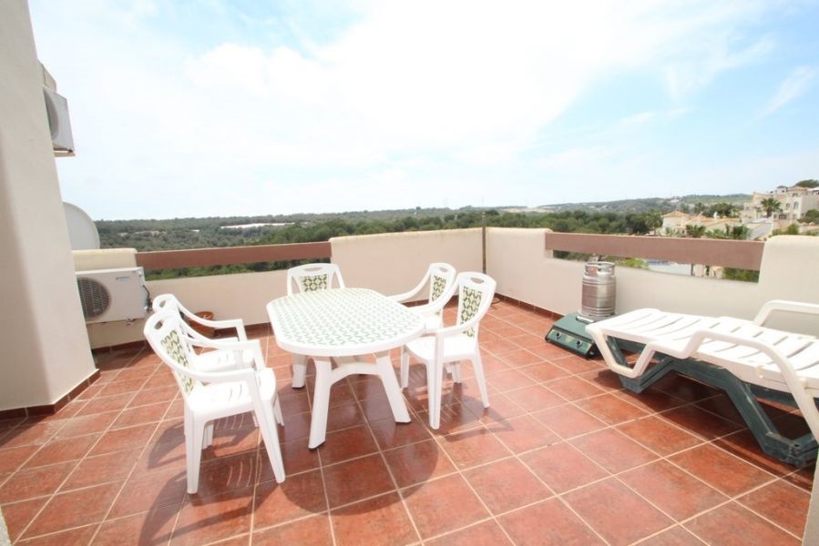 PENTHOUSE À LAS RAMBLAS AVEC VUE IMPRENABLE SUR LE TERRAIN DE GOLF ET LA MER