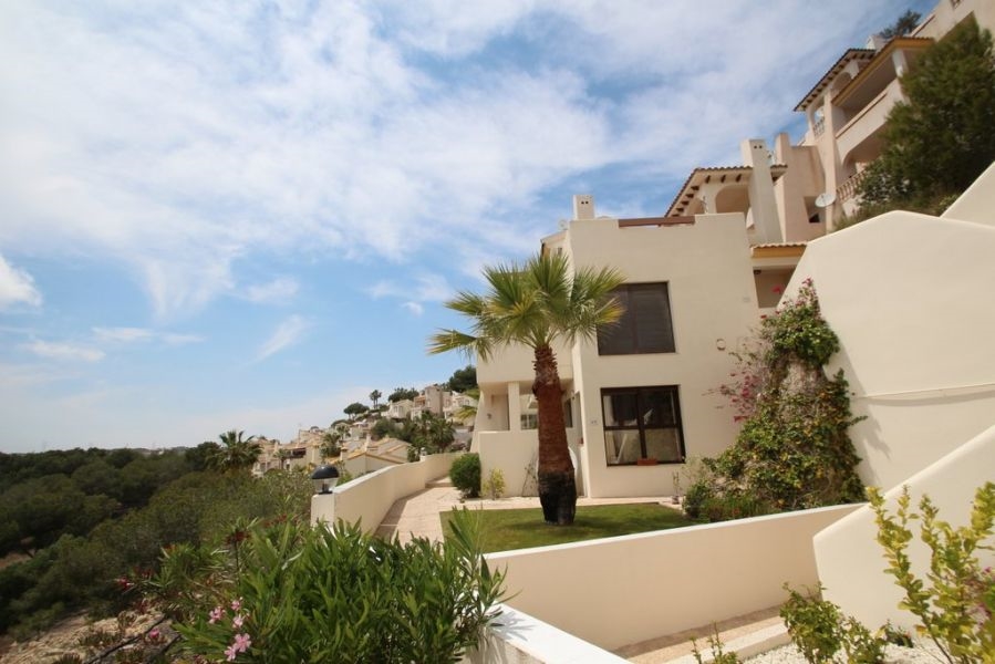 PENTHOUSE À LAS RAMBLAS AVEC VUE IMPRENABLE SUR LE TERRAIN DE GOLF ET LA MER