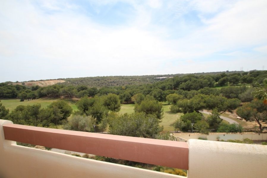 PENTHOUSE À LAS RAMBLAS AVEC VUE IMPRENABLE SUR LE TERRAIN DE GOLF ET LA MER