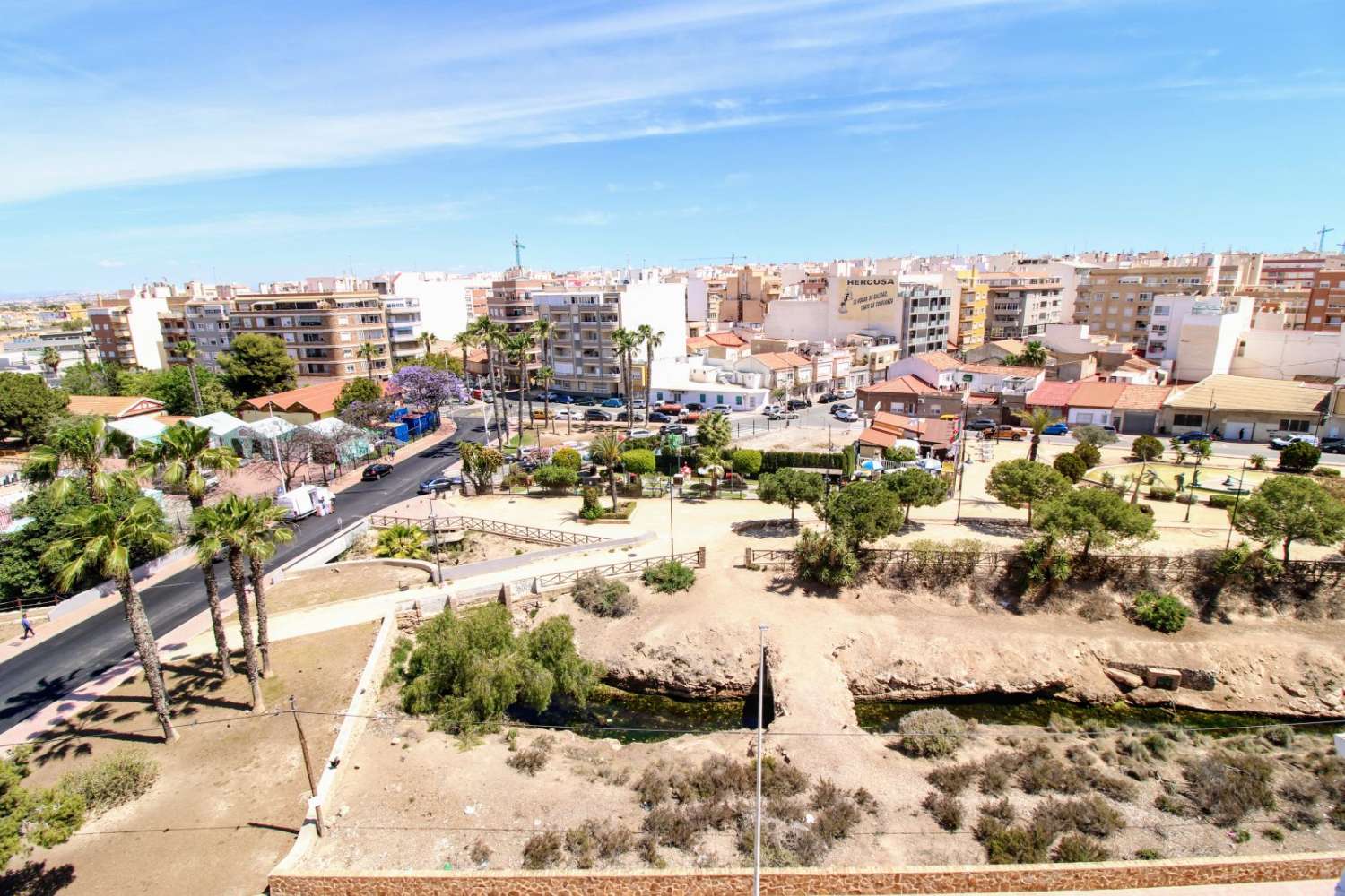 ¡APARTAMENTO EN ÚLTIMA PLANTA CERCA DE LA PLAYA DEL ACEQUIÓN!