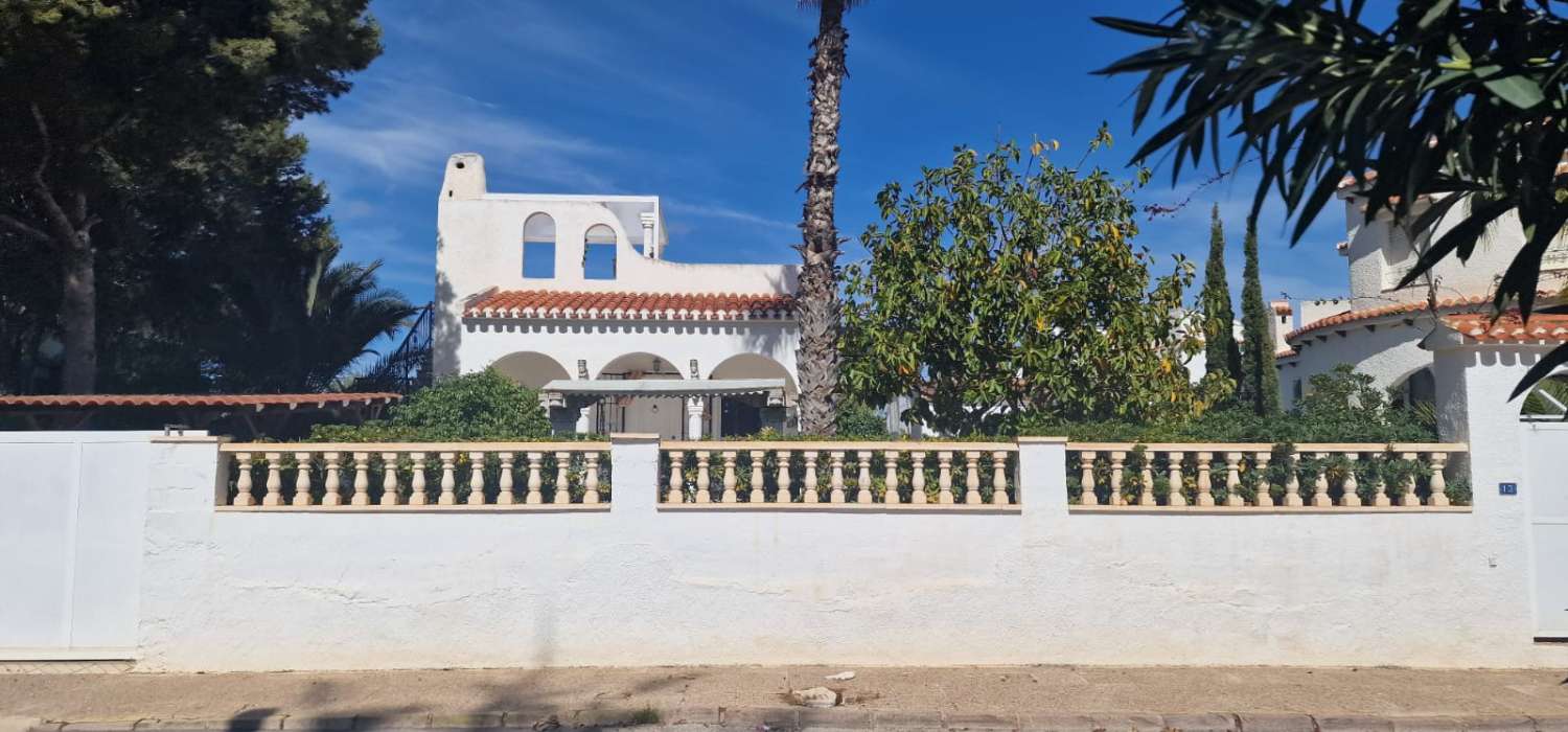 Chalet te koop in Orihuela Costa