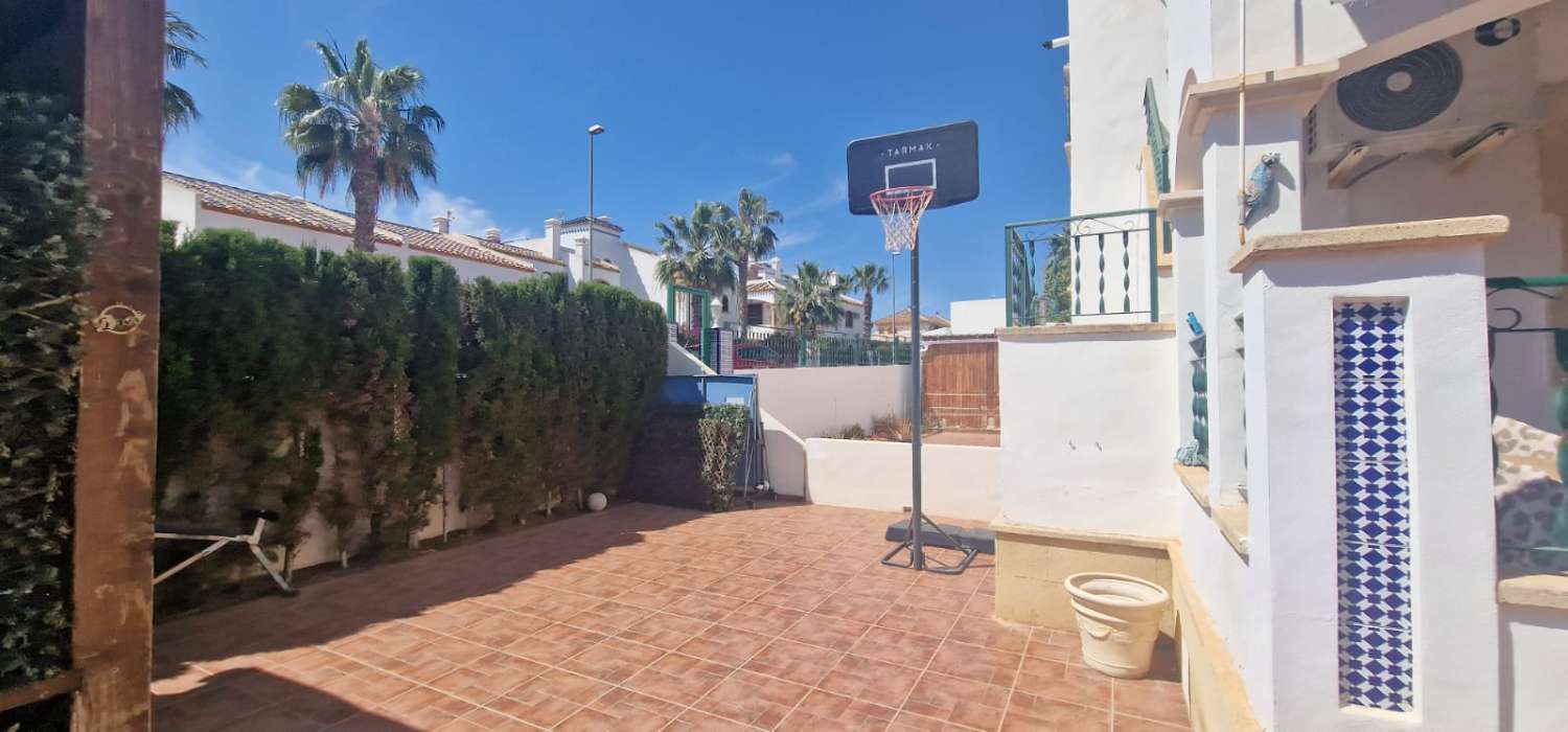 Bungalow te koop in Villamartín-Las Filipinas (Orihuela)