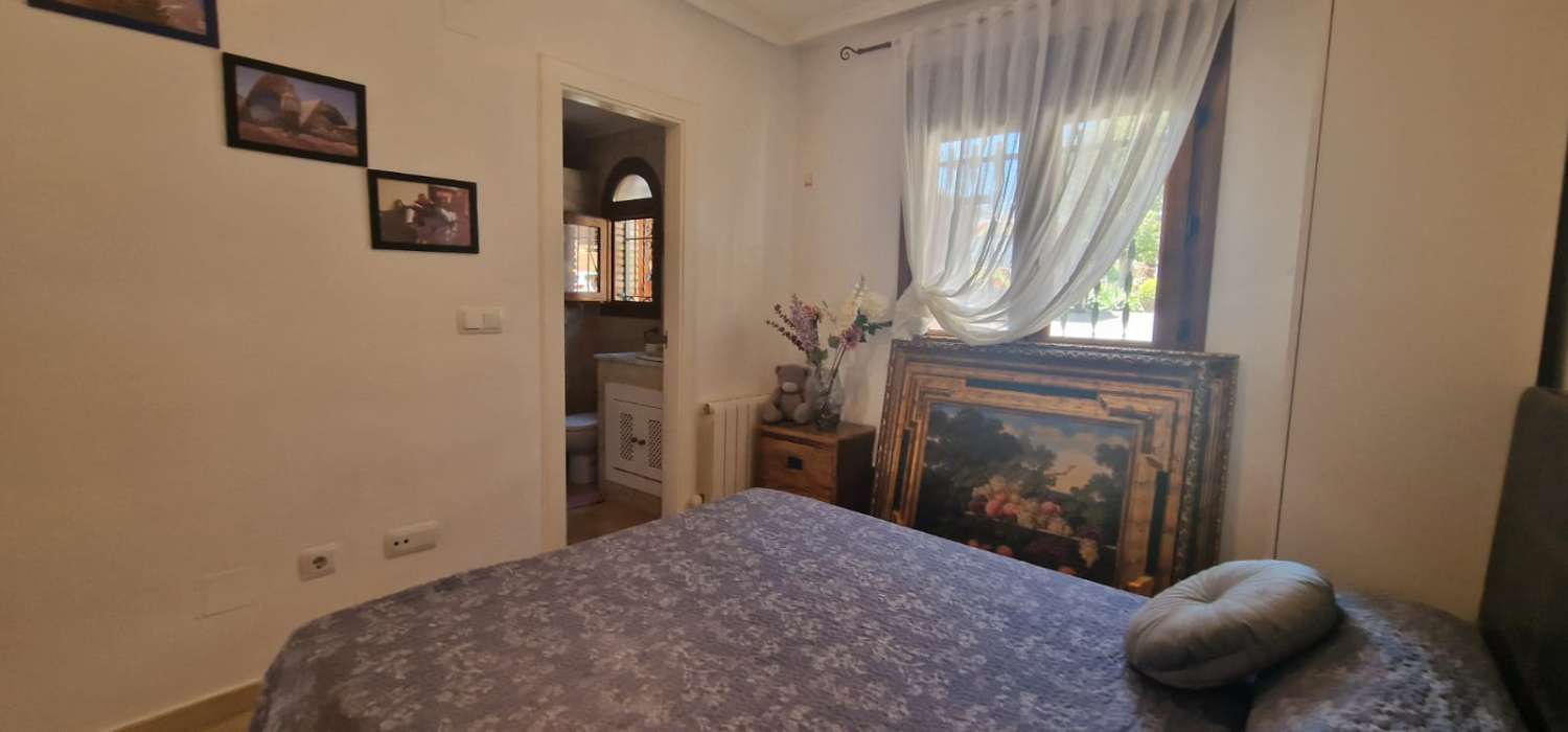 Bungalow til salgs til Villamartín-Las Filipinas (Orihuela)