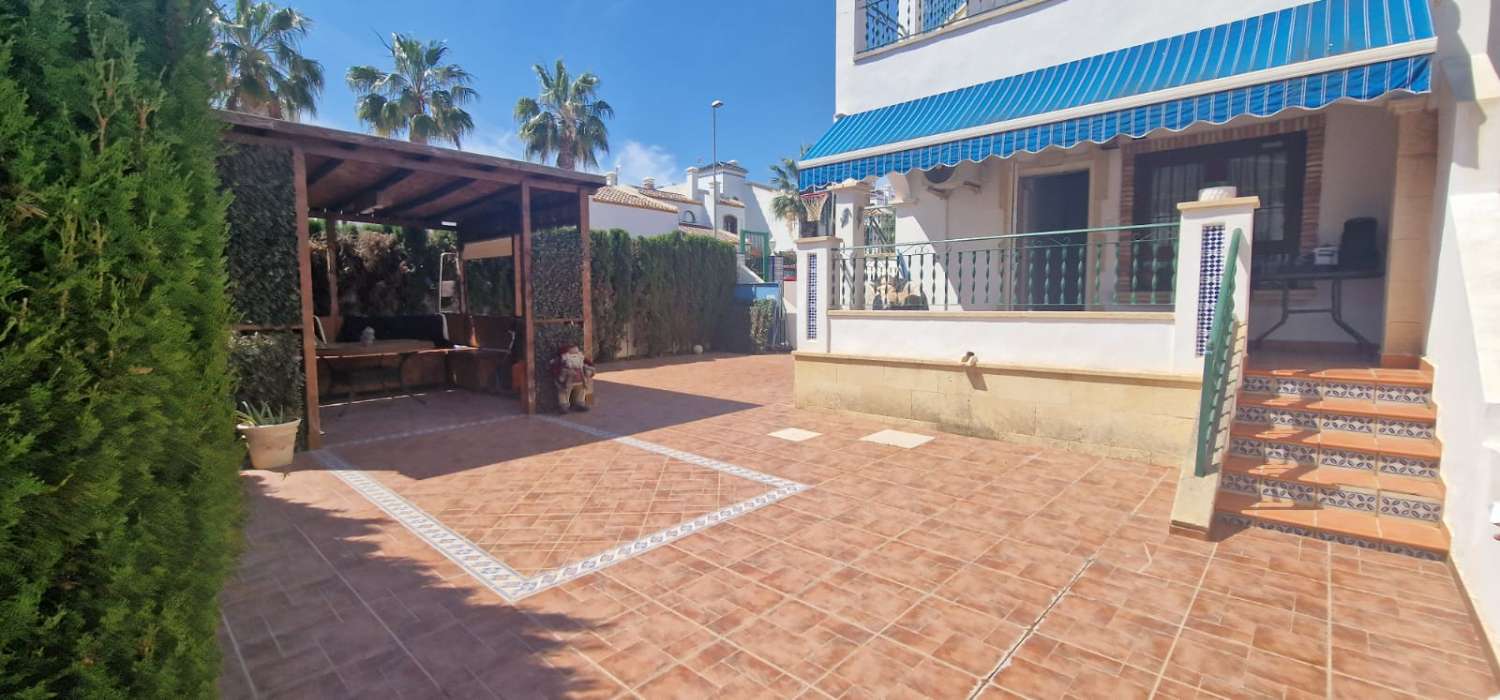 Bungalow te koop in Villamartín-Las Filipinas (Orihuela)