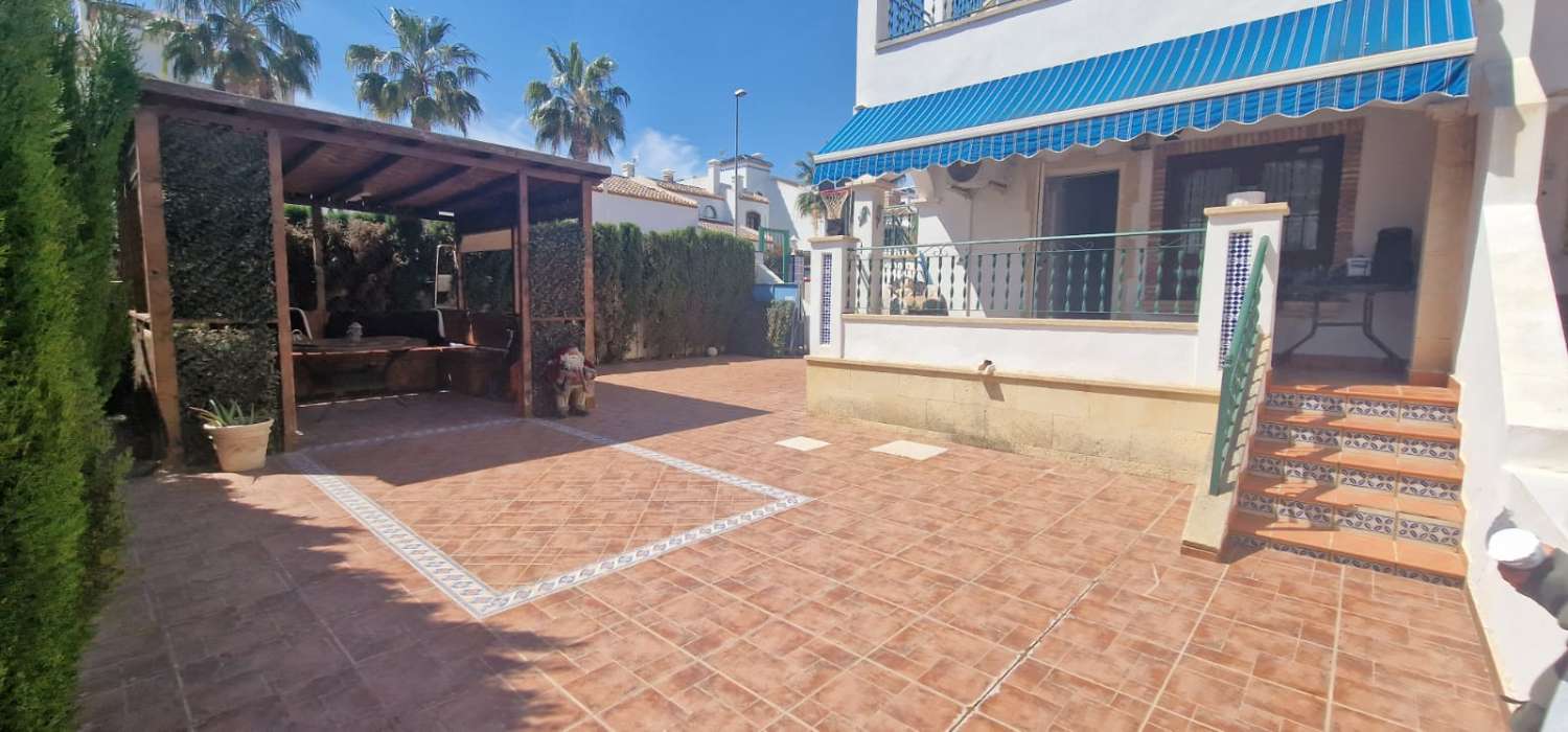 جناح صغير للبيع في Villamartín-Las Filipinas (Orihuela)