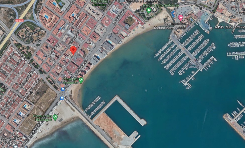 ENCANTADOR APARTAMENTO EN TORREVIEJA, ZONA ACEQUIÓN, A SOLO 100 METROS DE LA PLAYA