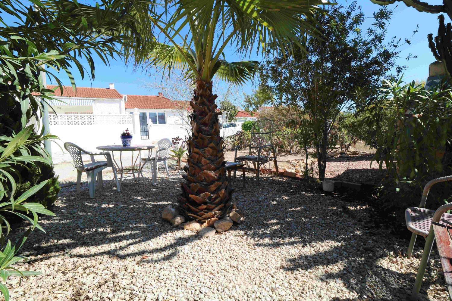 EXCLUSIVE BUNGALOW IN TORREVIEJA NEAR THE PINK LAKE