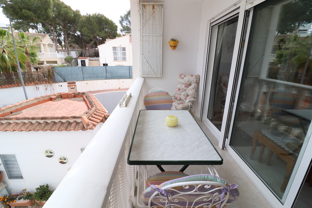 BUNGALOW AU DERNIER ÉTAGE AVEC GRAND TERRAIN ET ORIENTATION SUD SUR LES BALCONS