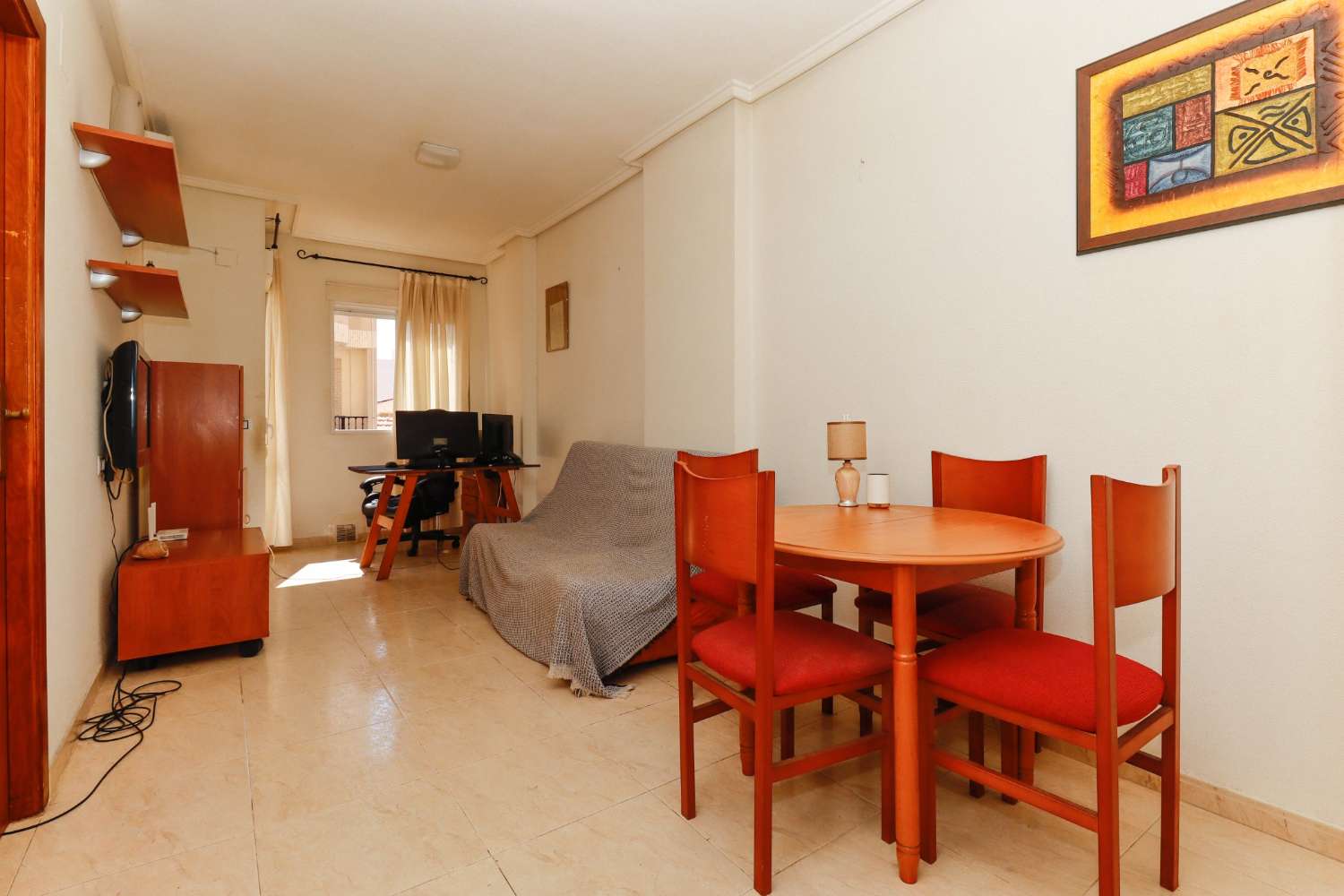 2-ZIMMER-WOHNUNG IM ZENTRUM VON TORREVIEJA MIT MEERBLICK FÜR 102.000 €