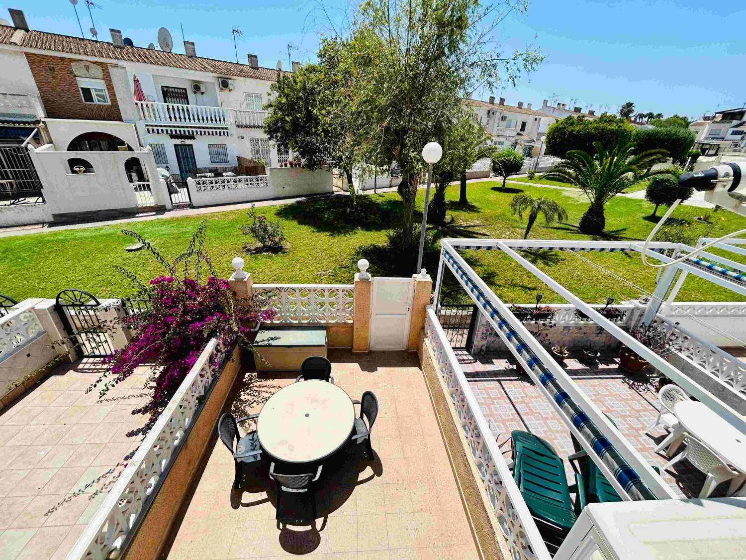 Duplex, 2 våningar till salu i Torrevieja