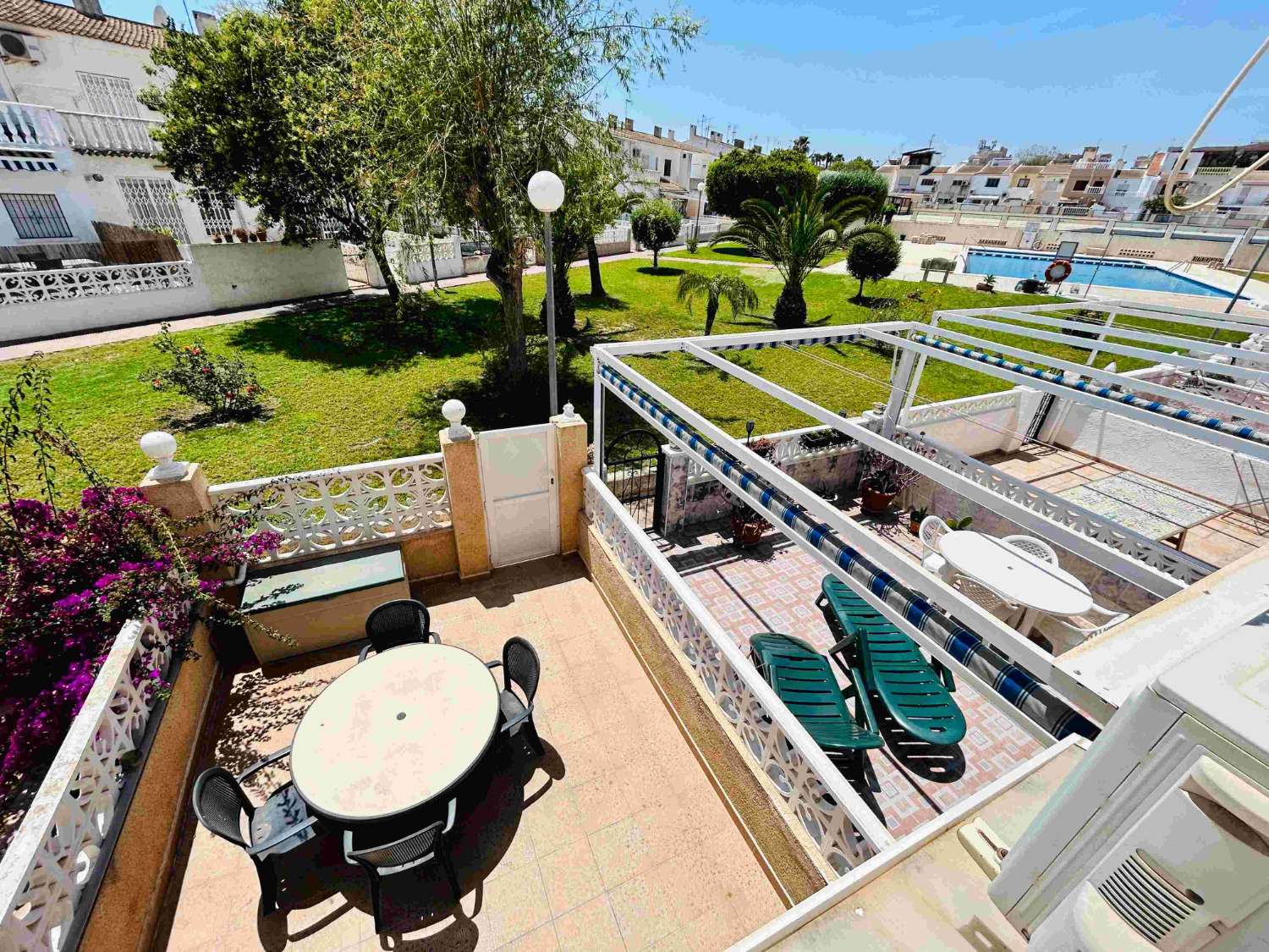 Duplex, 2 våningar till salu i Torrevieja