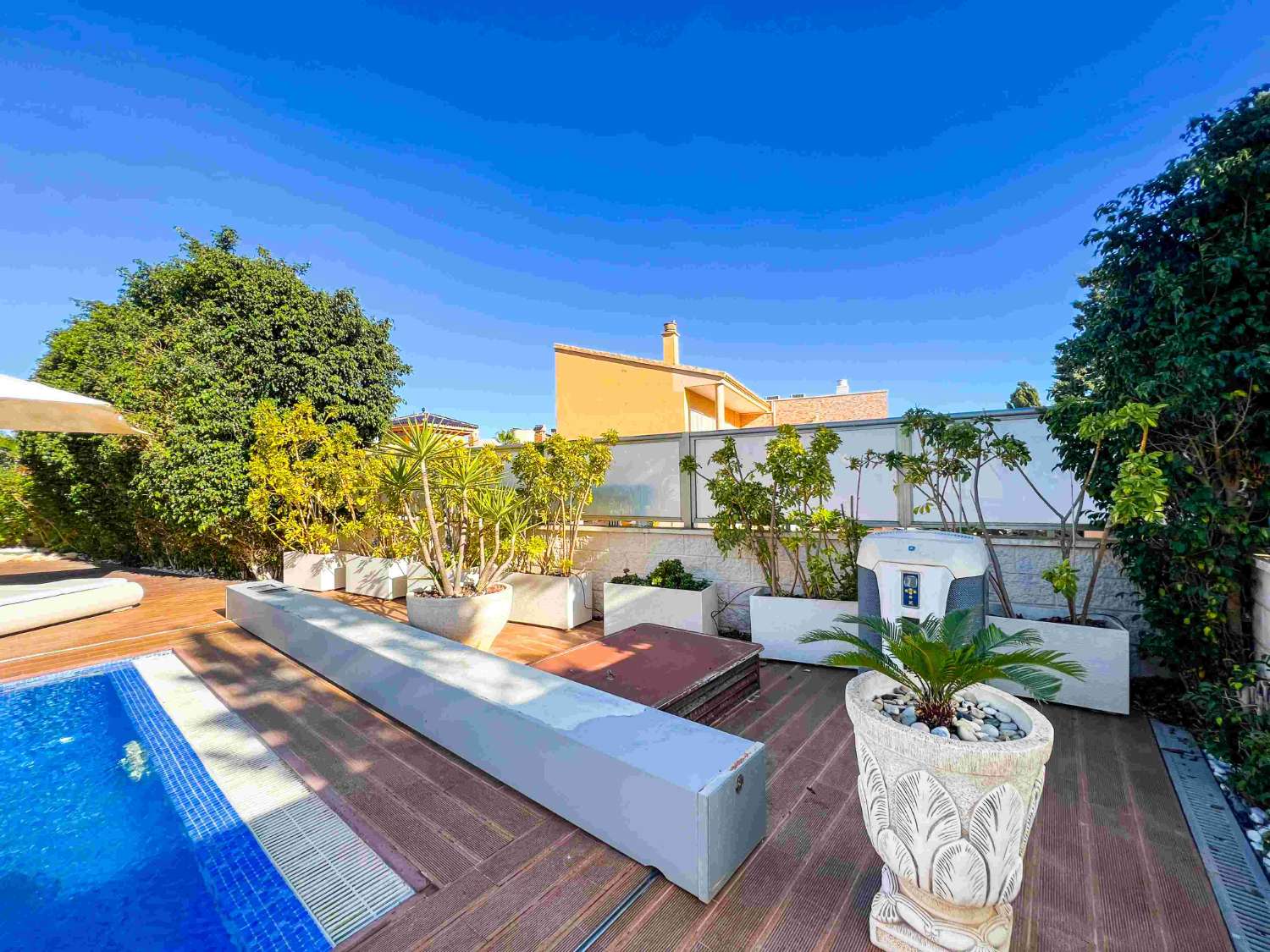 SPECTACULAIRE VILLA DE LUXE PRÈS DE LA MER À LA MATA, COSTA BLANCA - UN JOYAU EXCLUSIF À DÉCOUVRIR !