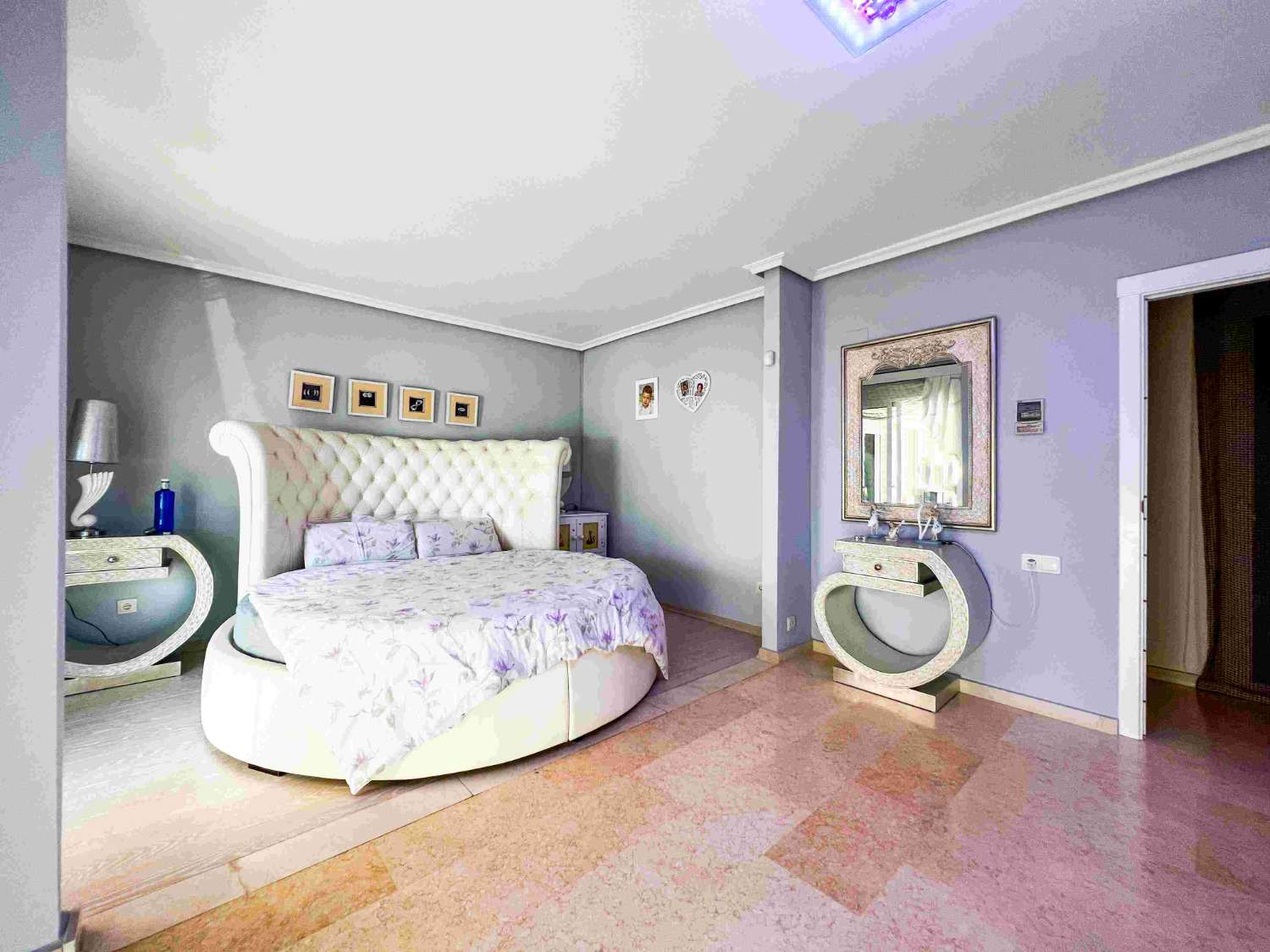 SPETTACOLARE VILLA DI LUSSO VICINO AL MARE A LA MATA, COSTA BLANCA - UNA GEMMA ESCLUSIVA DA SCOPRIRE!