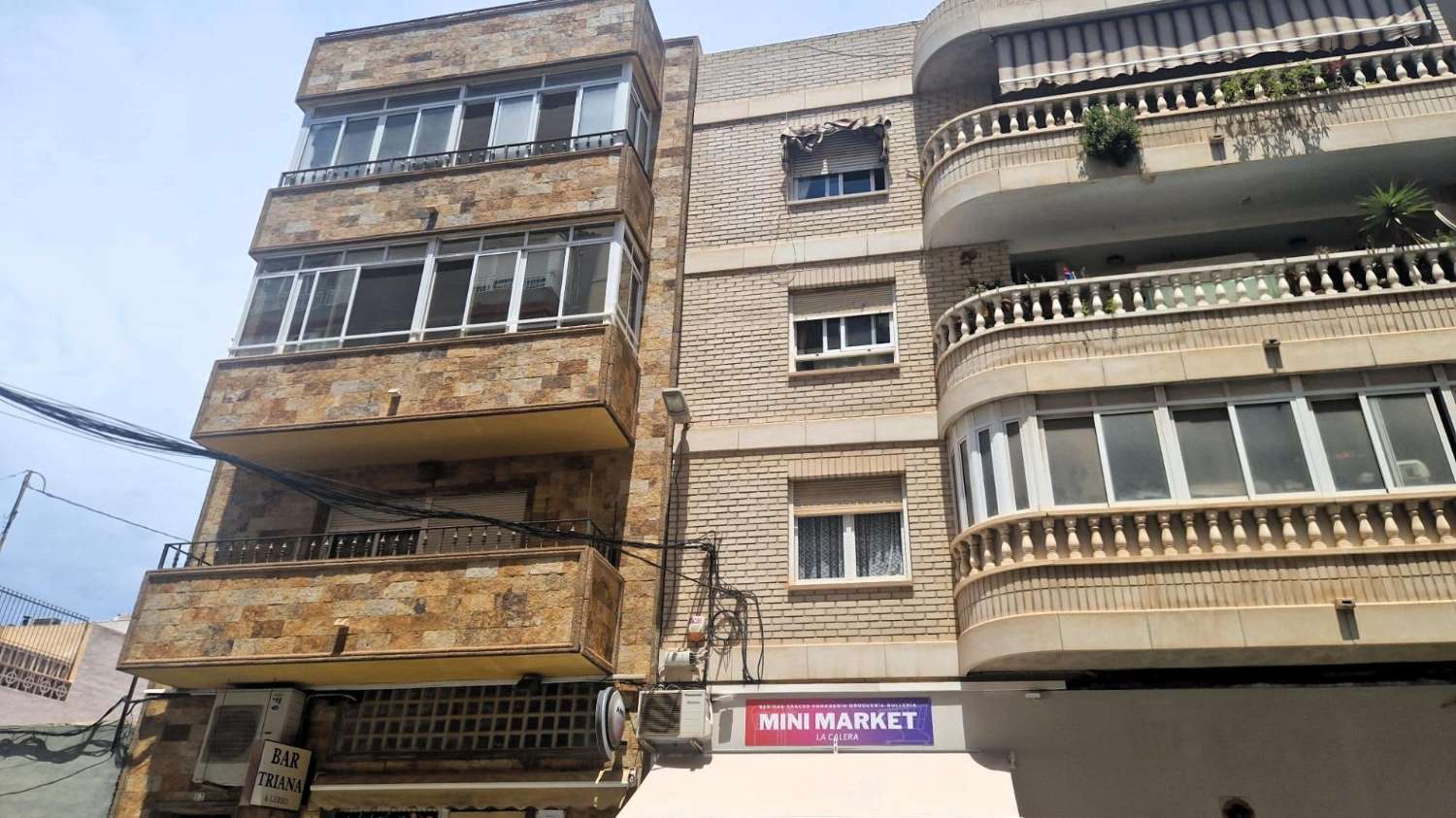 EXCLUSIVO APARTAMENTO ÚNICO EN SU PLANTA: LUJO MODERNO A PASOS DEL MAR