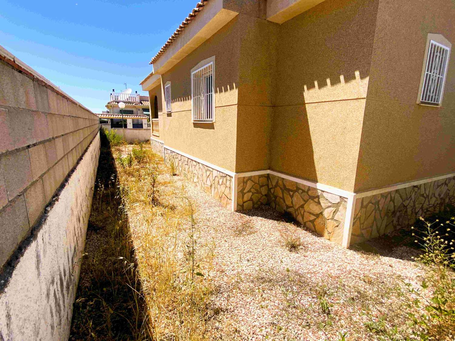 EXCLUSIVE DETACHED VILLA IN CIUDAD QUESADA: LUXURY, COMFORT AND UNBEATABLE LOCATION!