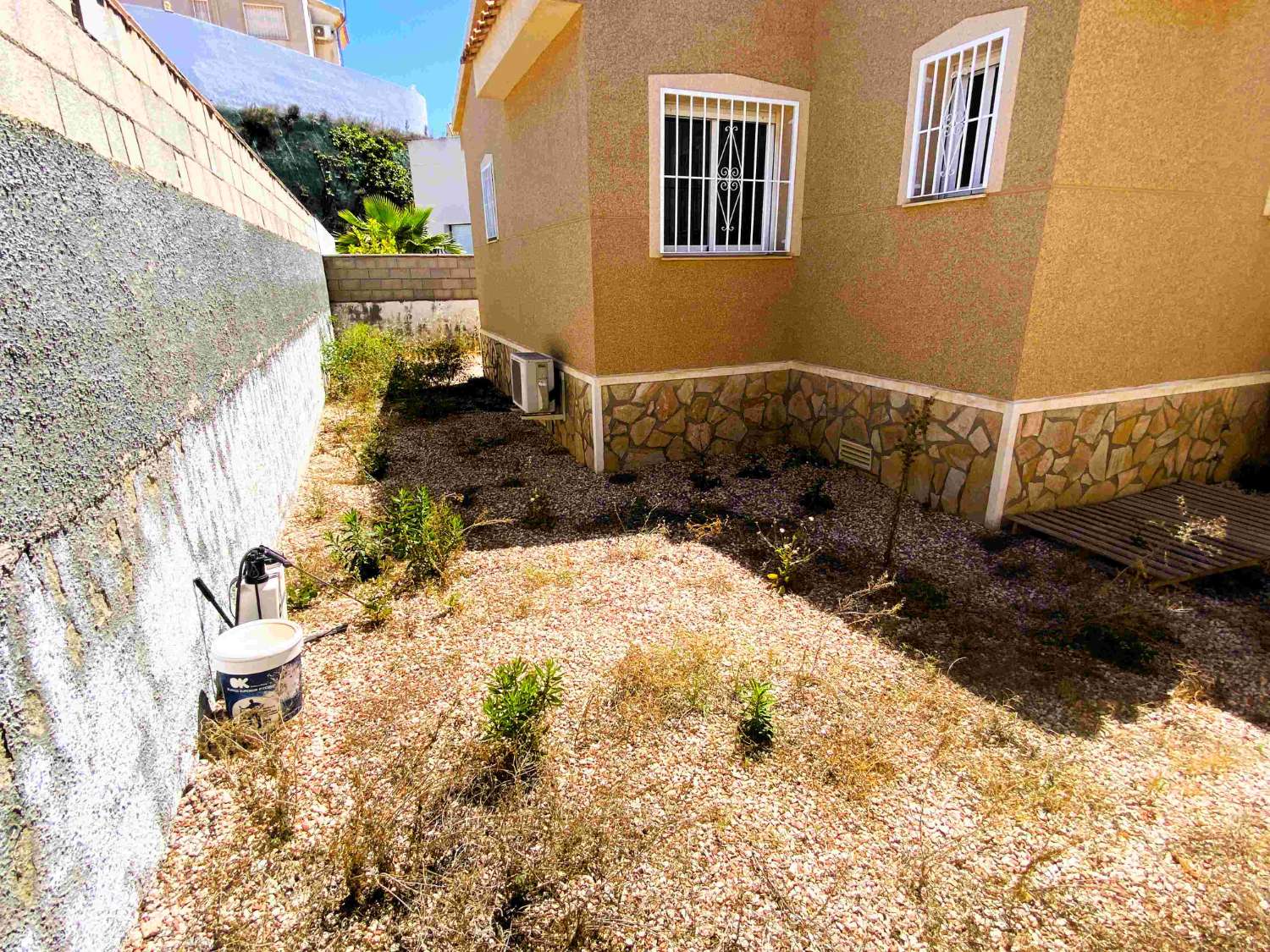 EXCLUSIVE DETACHED VILLA IN CIUDAD QUESADA: LUXURY, COMFORT AND UNBEATABLE LOCATION!