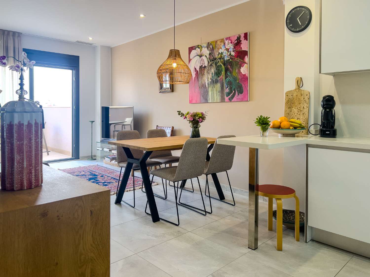 SUPERBE PENTHOUSE AU CŒUR DE TORREVIEJA AVEC SOLARIUM PRIVÉ ET GARAGE