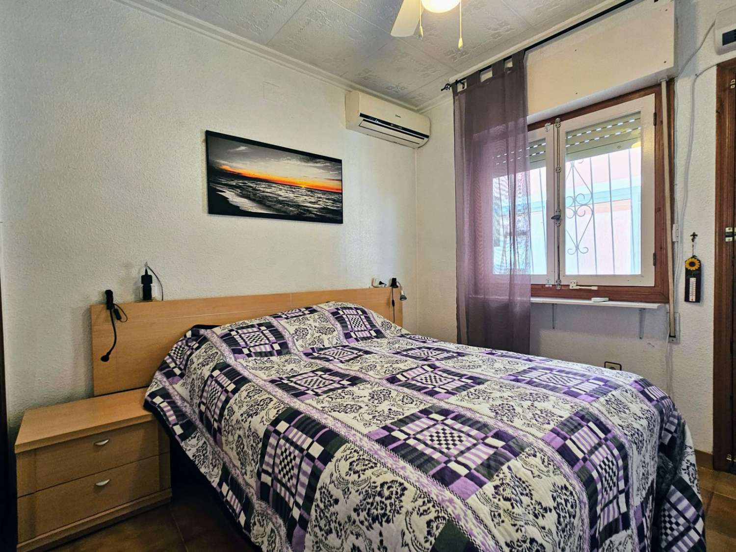 ACCOGLIENTE CASA A SCHIERA A NUEVA TORREVIEJA: TRANQUILLITÀ E COMFORT VICINO AL CENTRO!