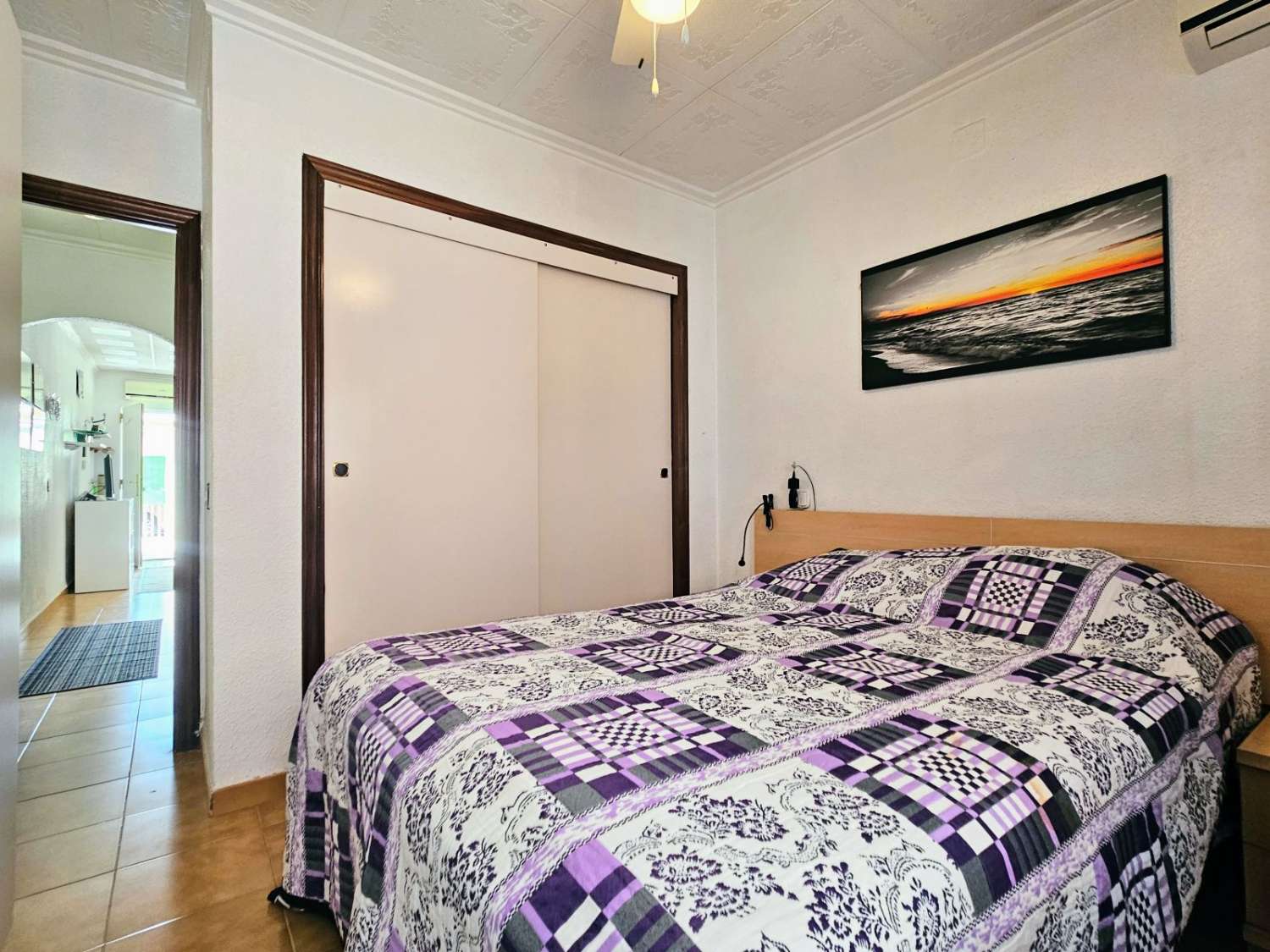 ACCOGLIENTE CASA A SCHIERA A NUEVA TORREVIEJA: TRANQUILLITÀ E COMFORT VICINO AL CENTRO!