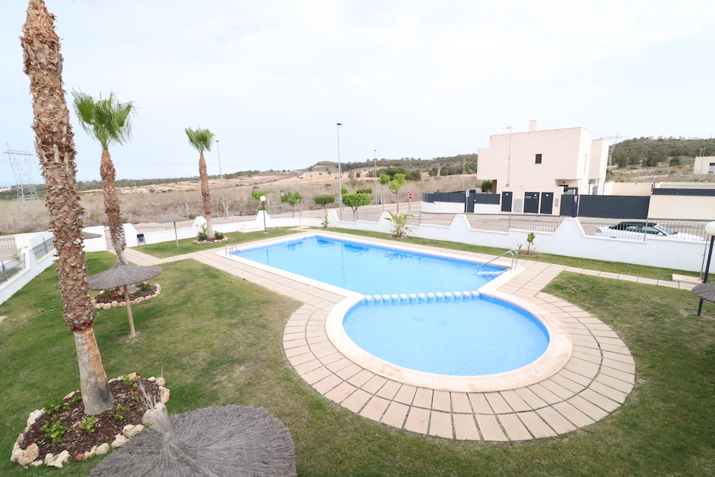 Duplex te koop in San Miguel de Salinas