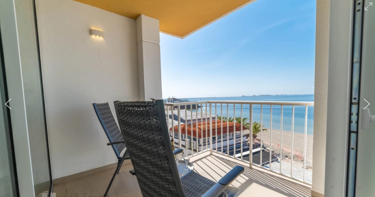 PENTHOUSE EN PREMIÈRE LIGNE AVEC VUE SUR LA MER À LO PAGÁN