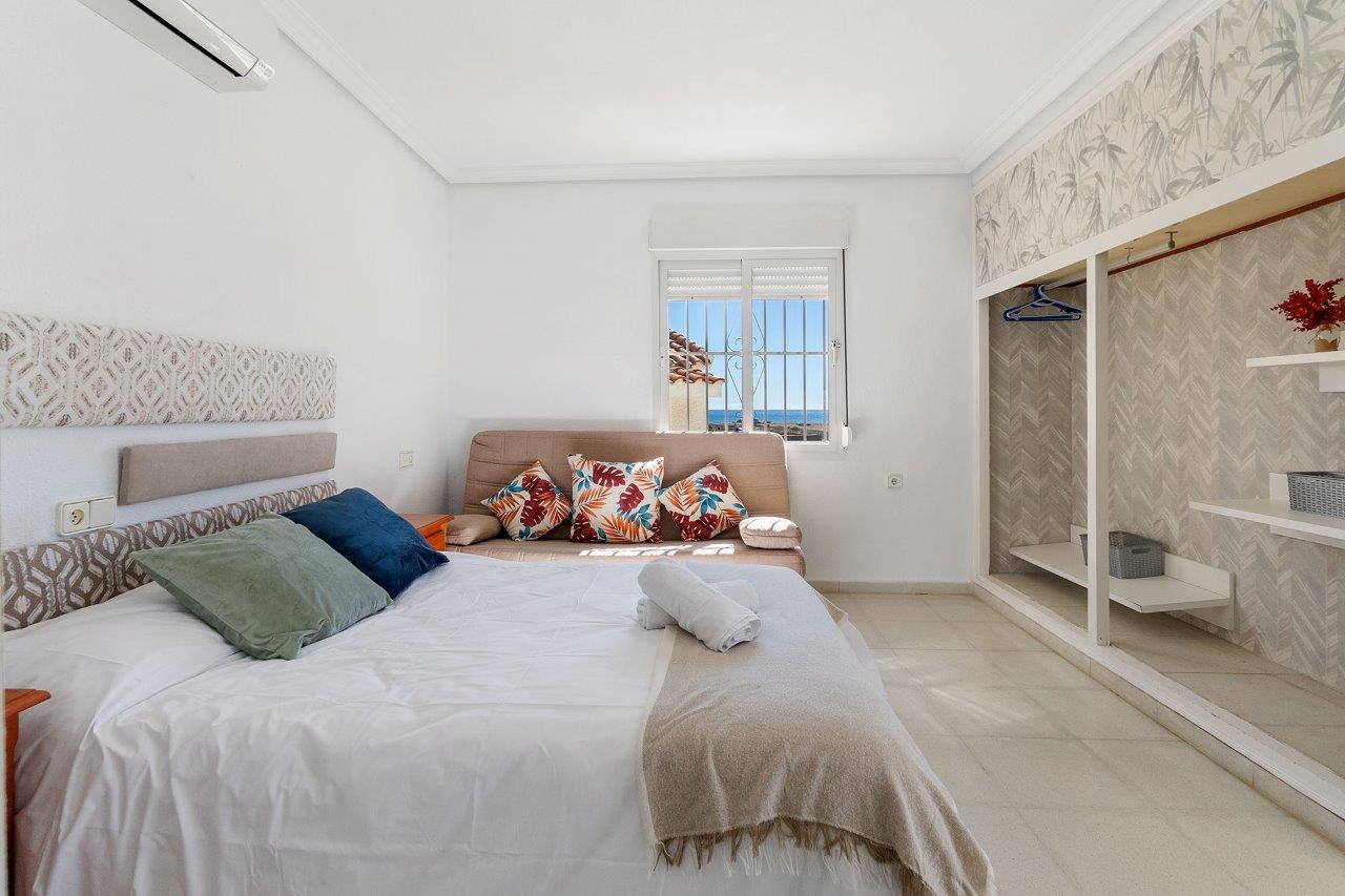 Вилла в продаже в Playa Flamenca (Orihuela)