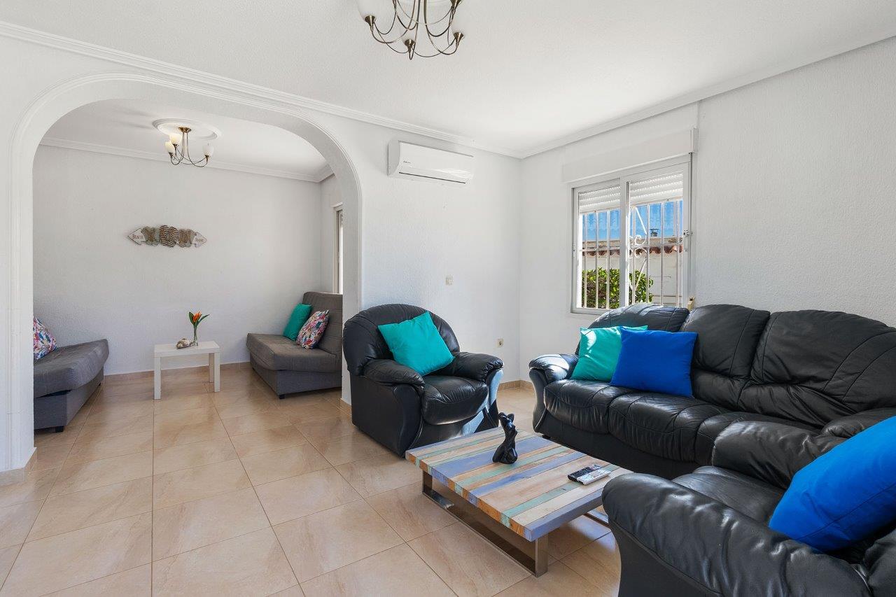 EXQUISITE BEACHFRONT VILLA IN PLAYA FLAMENCA, ORIHUELA COSTA!