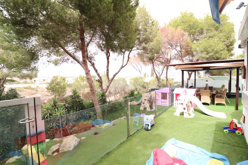 Chalet te koop in Orihuela Costa