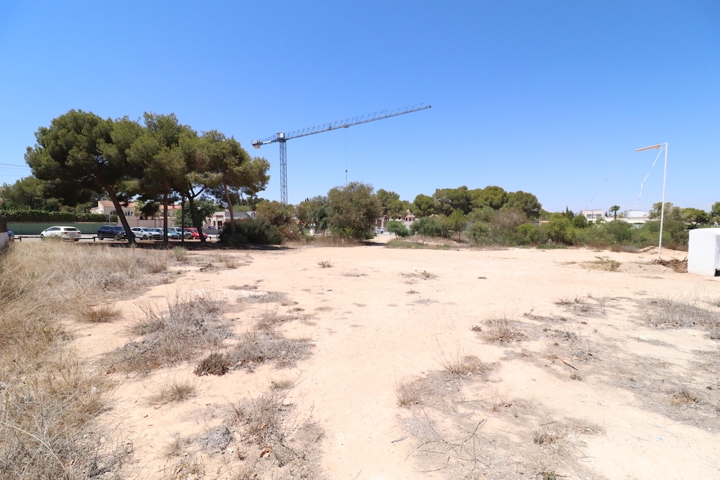 VENTA DE PARCELAS EN LOMAS DE DON JUAN CON VISTAS AL MAR Y PROYECTO PARA 7 CHALETS