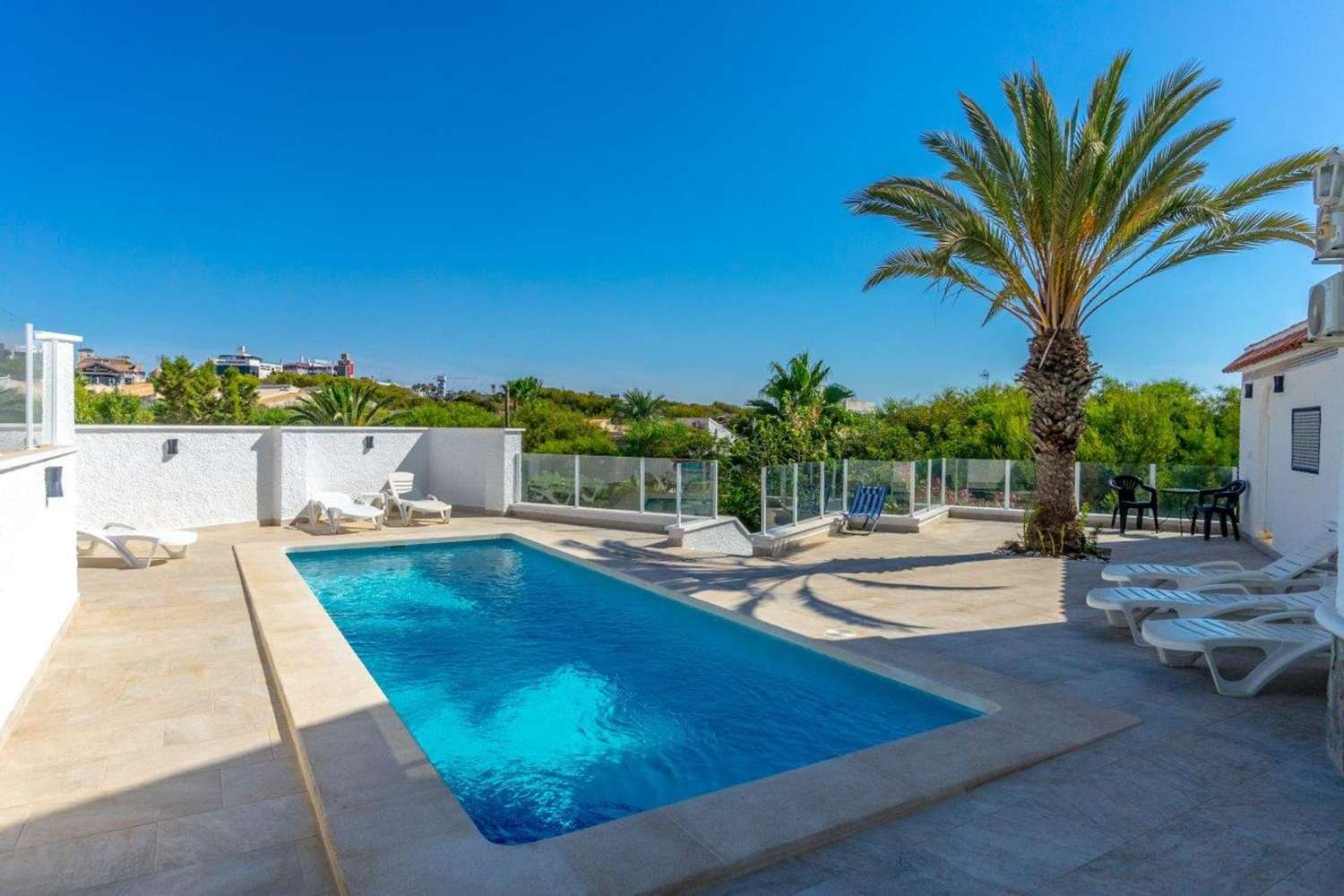 STUNNING BEACHFRONT VILLA IN PLAYA FLAMENCA WITH PRIVATE POOL AND GREAT VIEWS