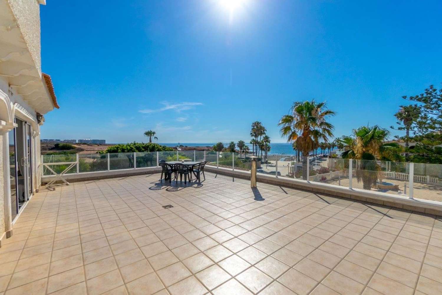 ATEMBERAUBENDE STRANDVILLA IN PLAYA FLAMENCA MIT PRIVATEM POOL UND HERRLICHER AUSSICHT