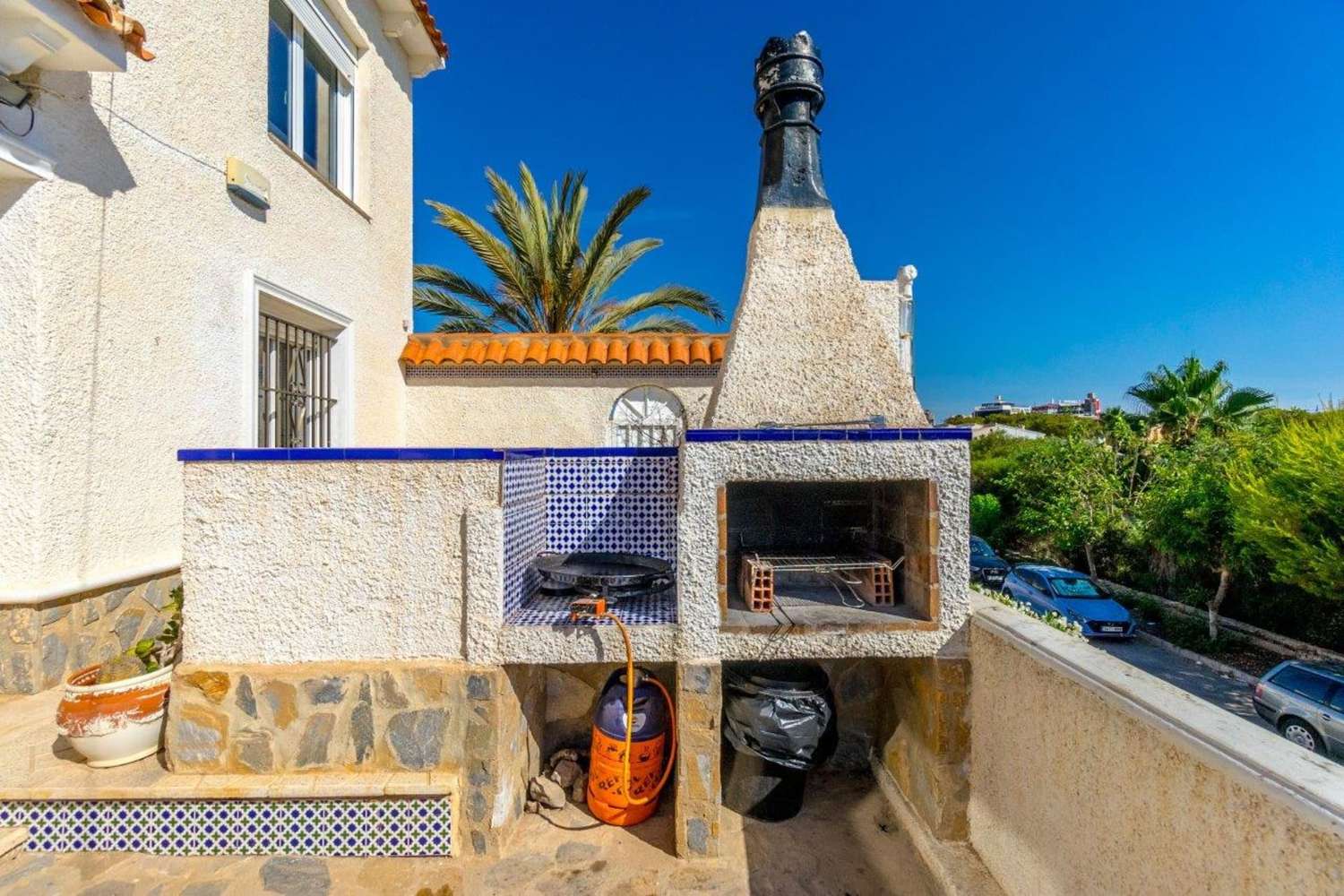 IMPRESIONANTE VILLA EN PRIMERA LÍNEA DE PLAYA EN PLAYA FLAMENCA CON PISCINA PRIVADA Y GRANDES VISTAS