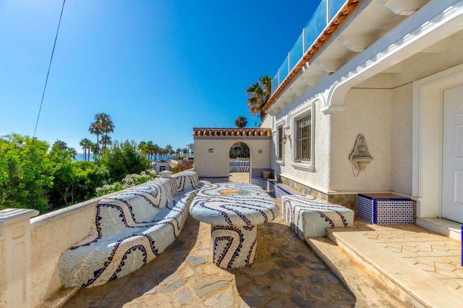 STUNNING BEACHFRONT VILLA IN PLAYA FLAMENCA WITH PRIVATE POOL AND GREAT VIEWS